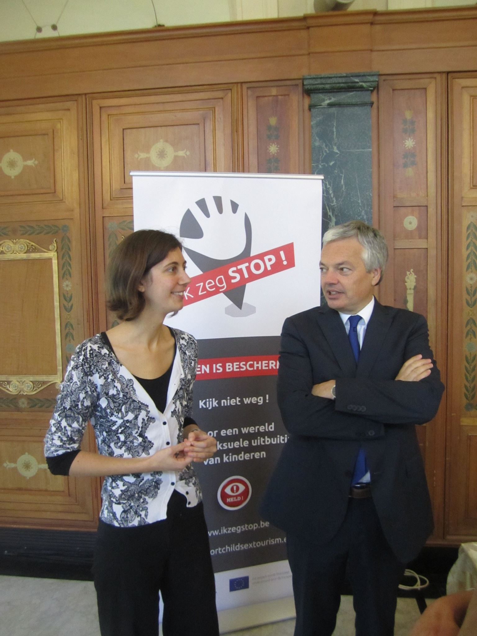Ariane Couvreur from ECPAT Belgium & Didier Reynders, Belgium's Foreign Affairs Minister